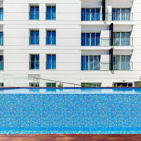 Lux Hotel 4*